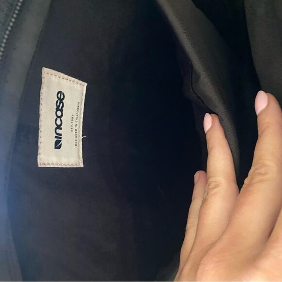 INCASE City Laptop Backpack with Luft branded logo - Picture 7 of 10